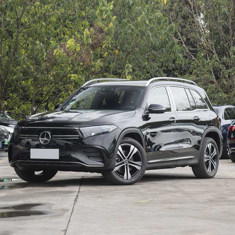 Mercedes EQB позашляховик